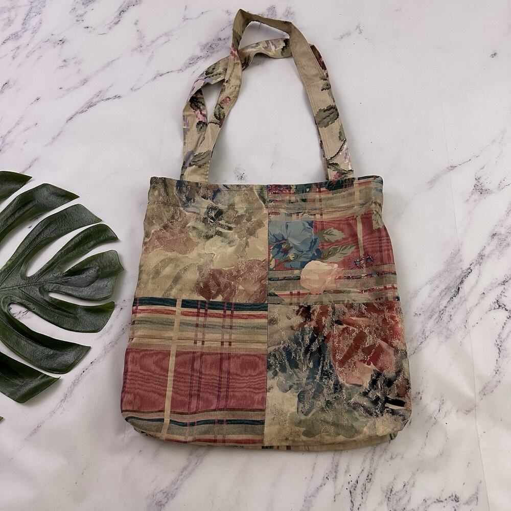 Vintage 90s Patchwork Tapestry Tote Bag Purse Cream Pink Rose Floral Cottage